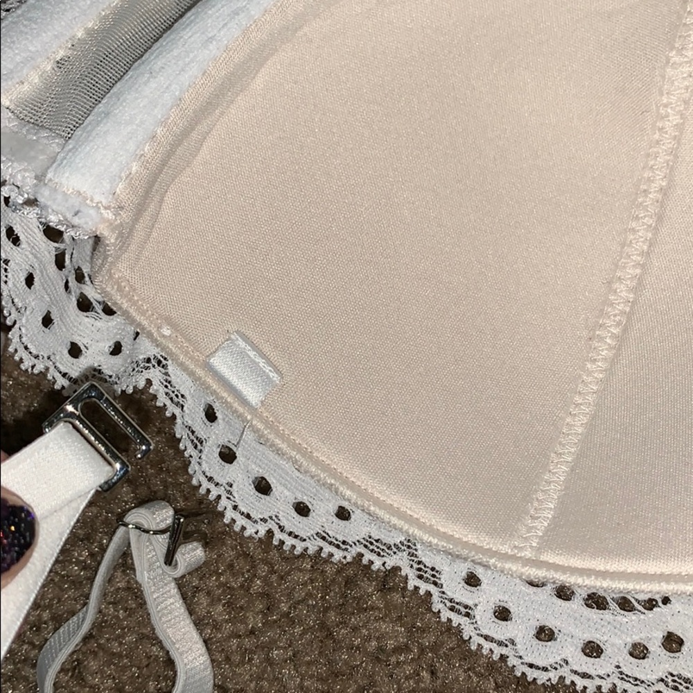 Bra - Picture 4 of 4
